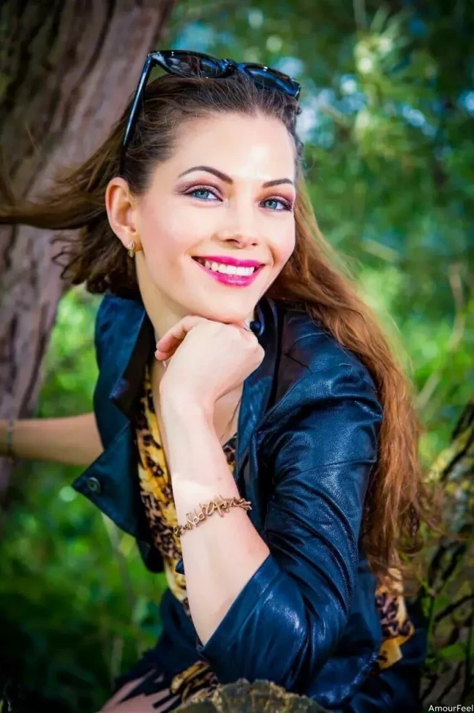 Olena Profile image 3