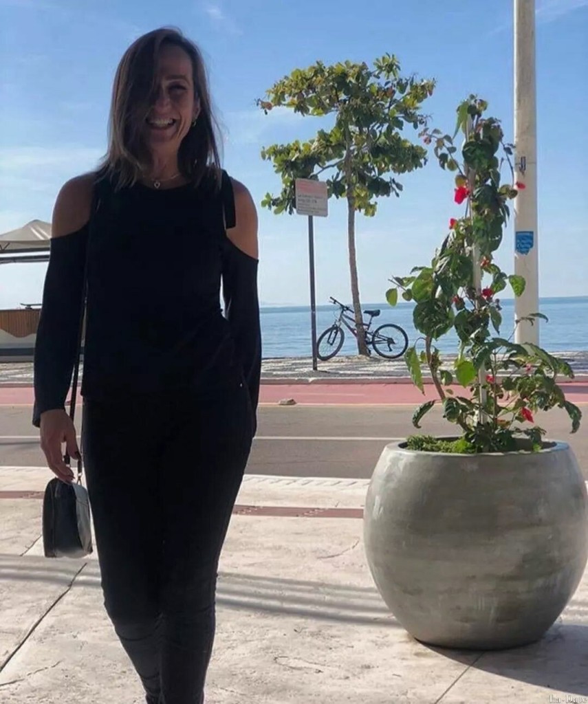 Nahomy Profile image 1