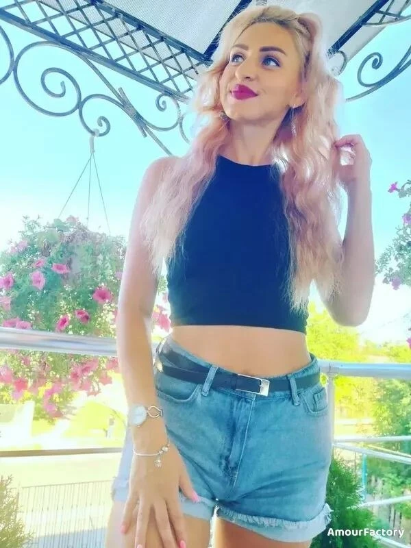 Kincso Monika Profile image 1