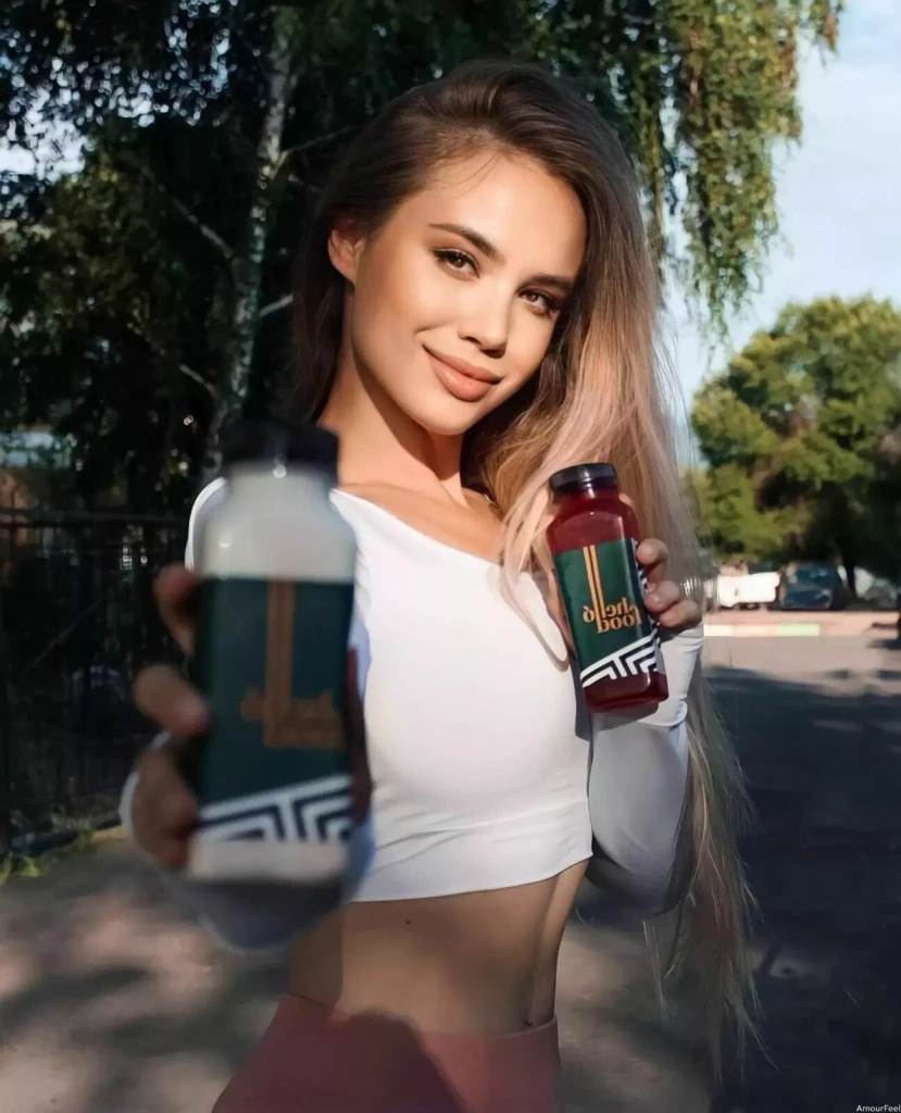 Yuliya Profile image 4