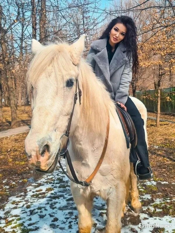 Raziya Profile image 2