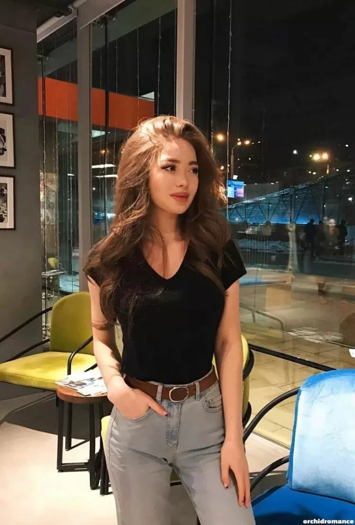 Ainura Profile image 4