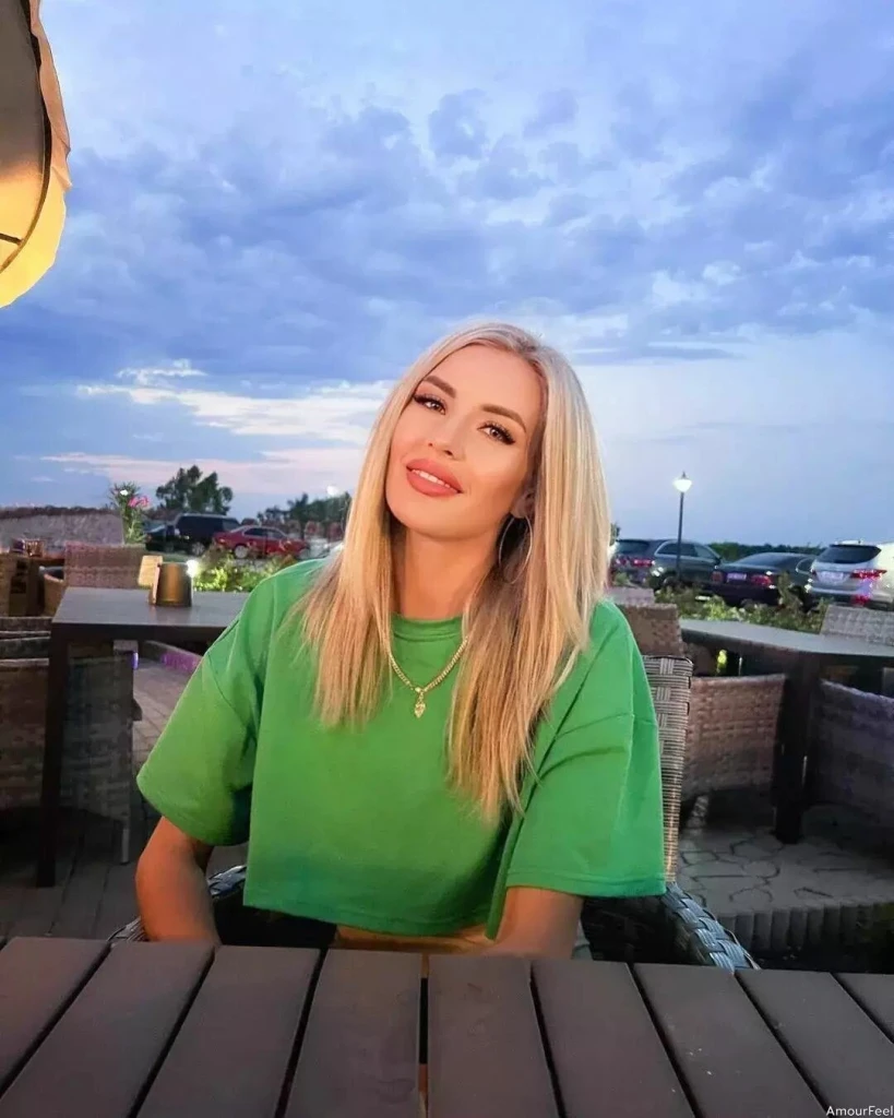 Nadejda Profile image 2