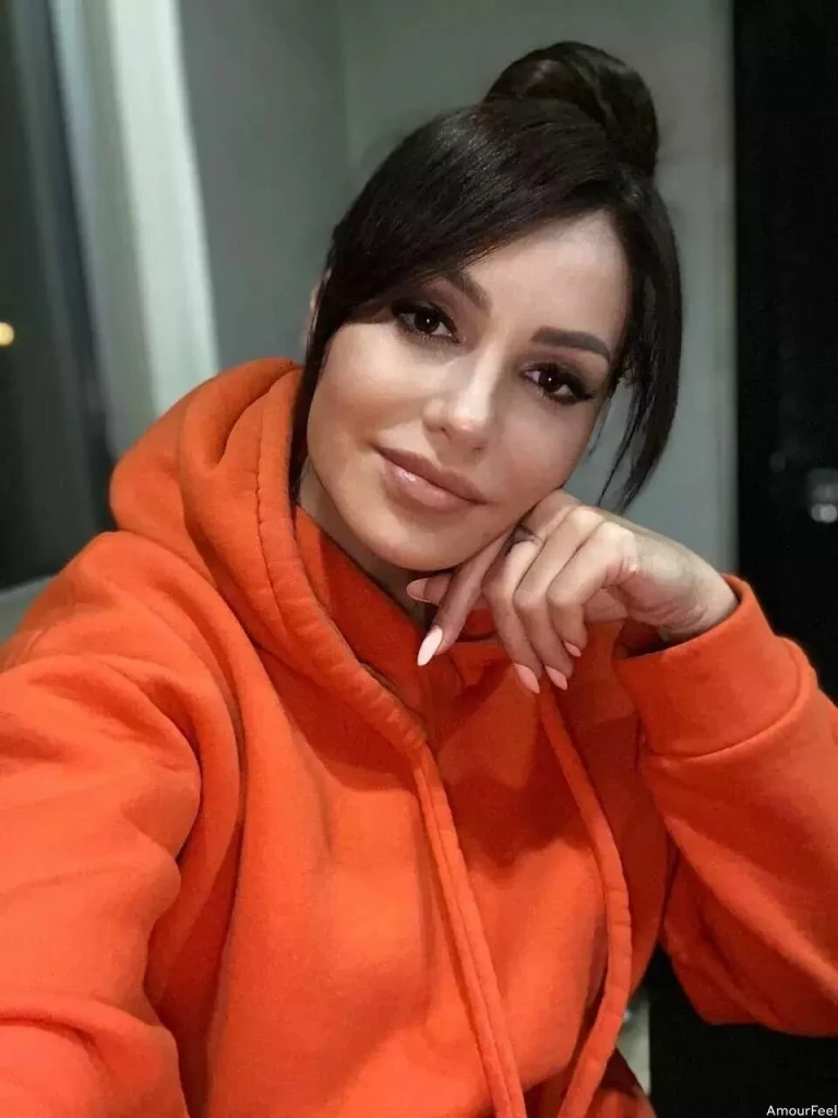 Ecaterina Profile image 6