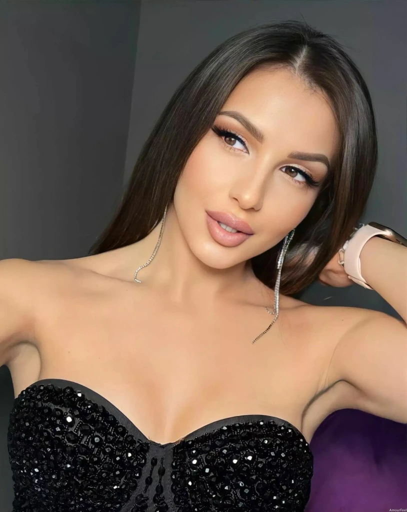 Viktoriya Profile image 6