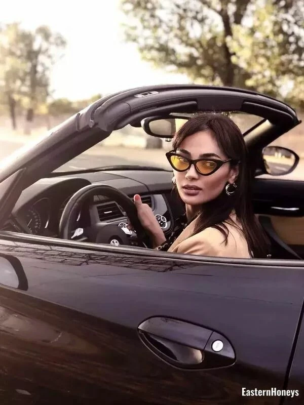 Olga Profile image 1