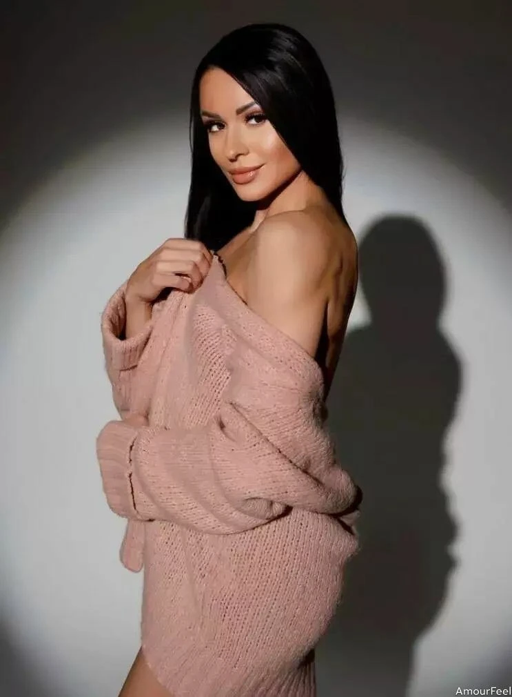 Akmaral Profile image 6