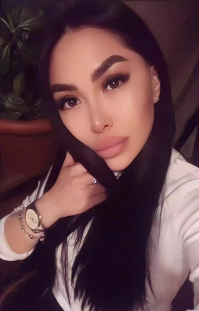 Veronika Profile image 3