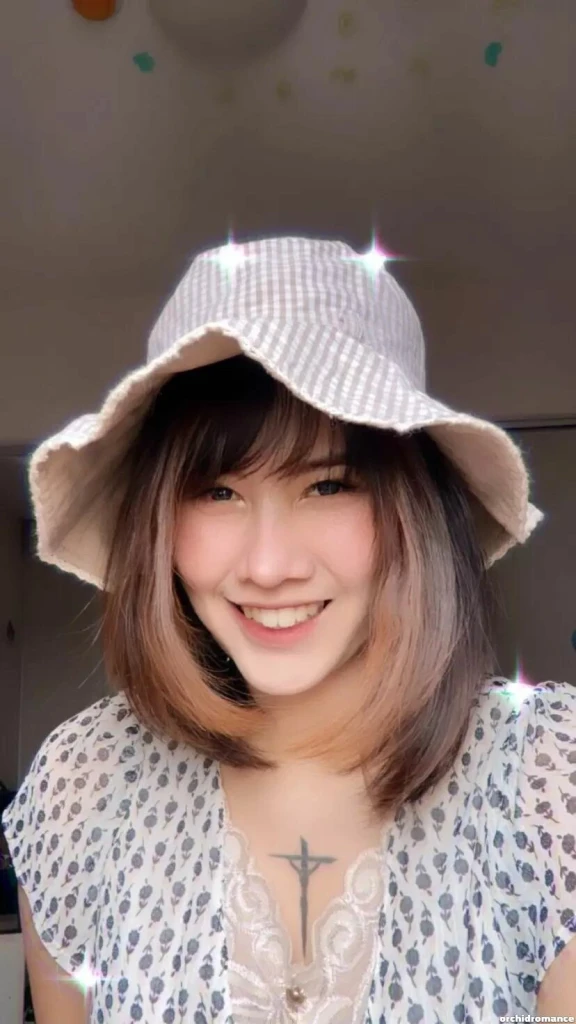 Onanong Profile image 2