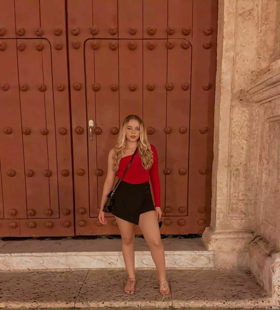 Paloma Profile image 2