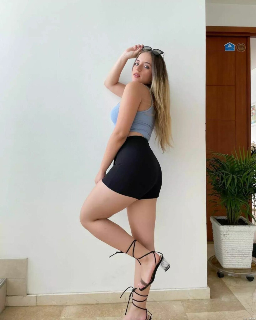 Paloma Profile image 3