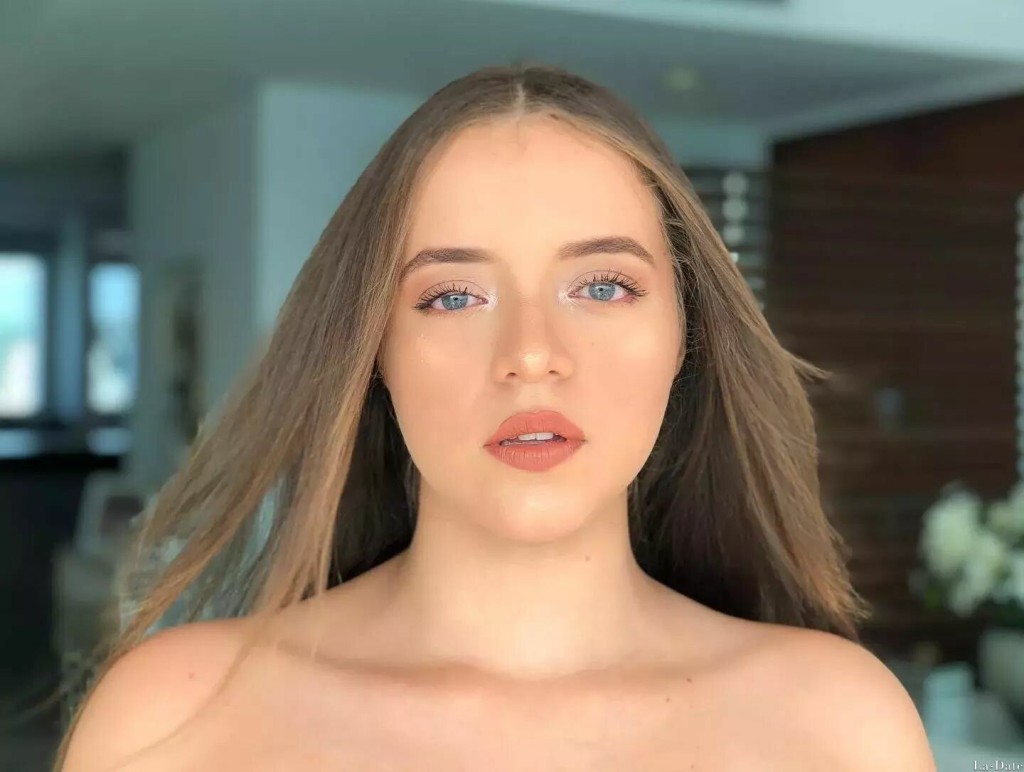 Paloma Profile image 4