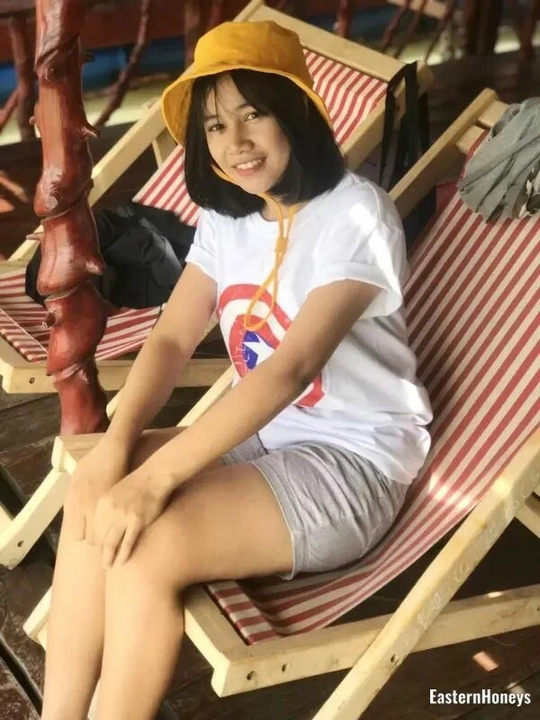 Thanya Profile image 2