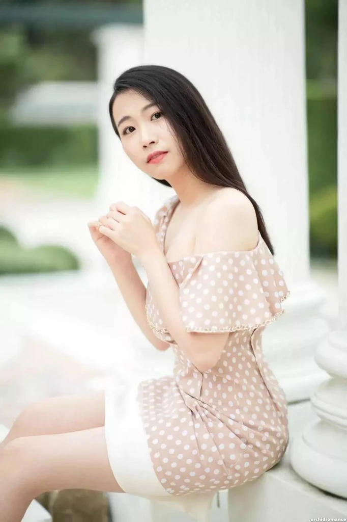 Phasini Profile image 2