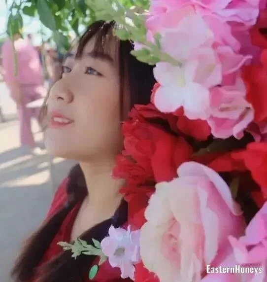 Douang Profile image 3