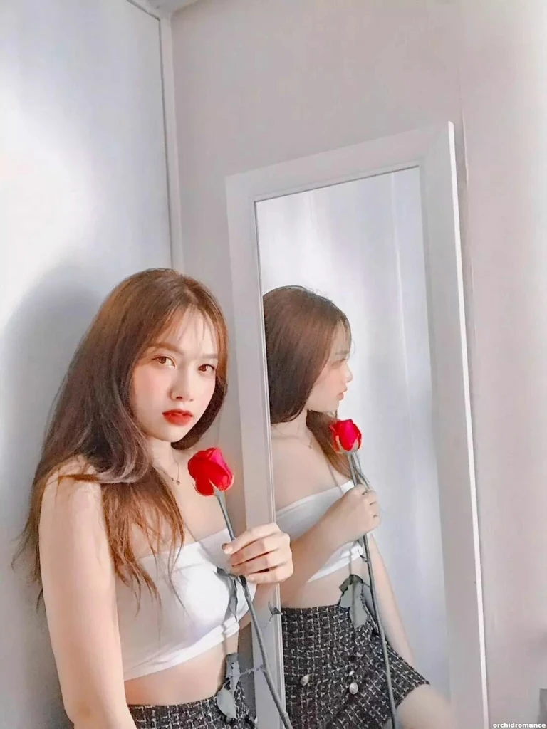 Parichat Profile image 5