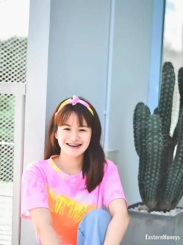 Chariya Profile image 2