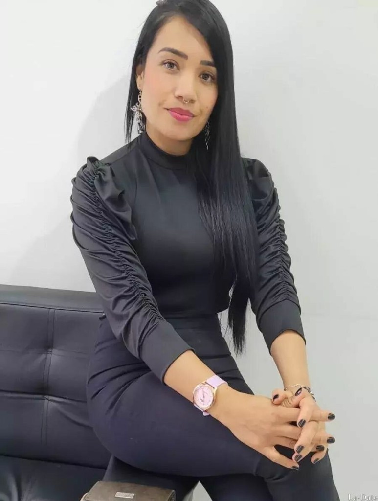 Paula Profile image 4