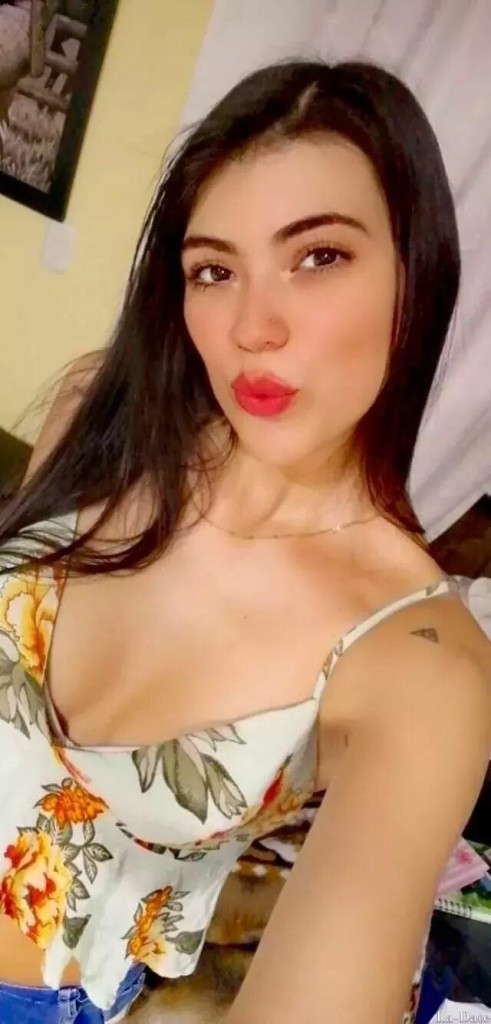 Adriana Profile image 1