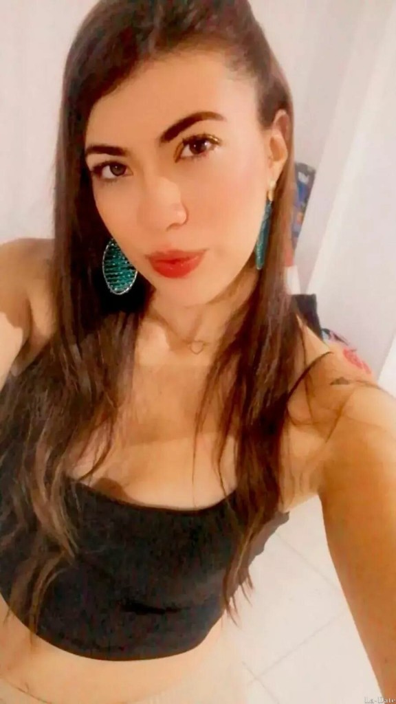 Adriana Profile image 4