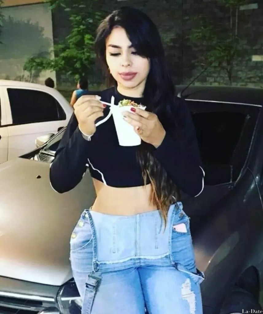 Paula Profile image 6