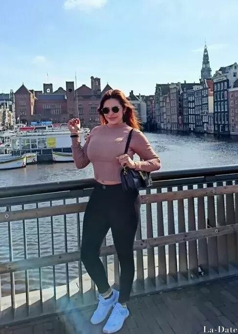 Gabriela Profile image 6