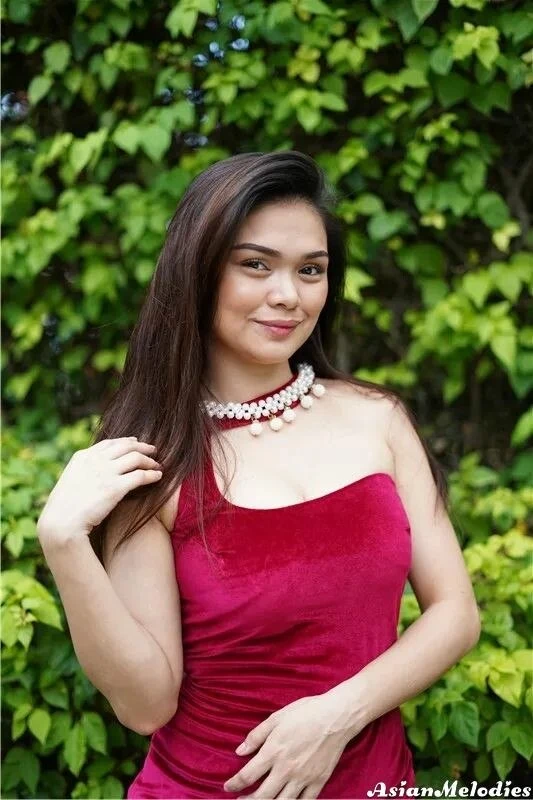 Rosemarie Profile image 2