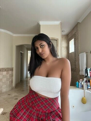 LadyKatie Profile image 2