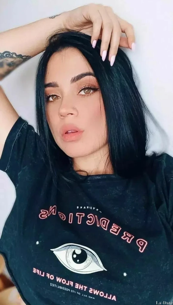 Deborath Profile image 1