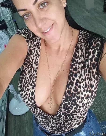 Isabel Profile image 1