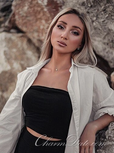 Nastasia Profile image 1