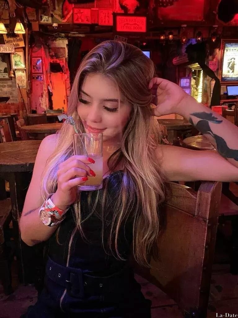 Valentina Profile image 2