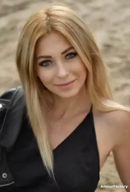 Alina Profile image 1