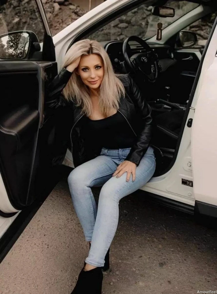 Alina Profile image 3