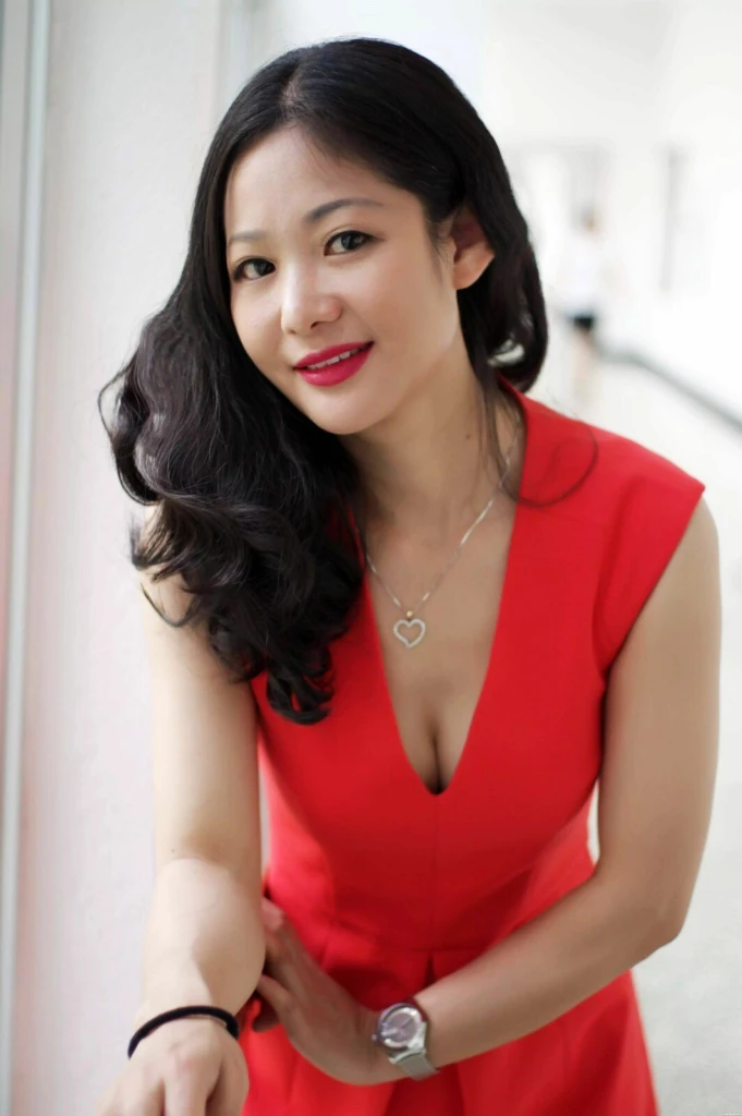 Yuliia Profile image 3