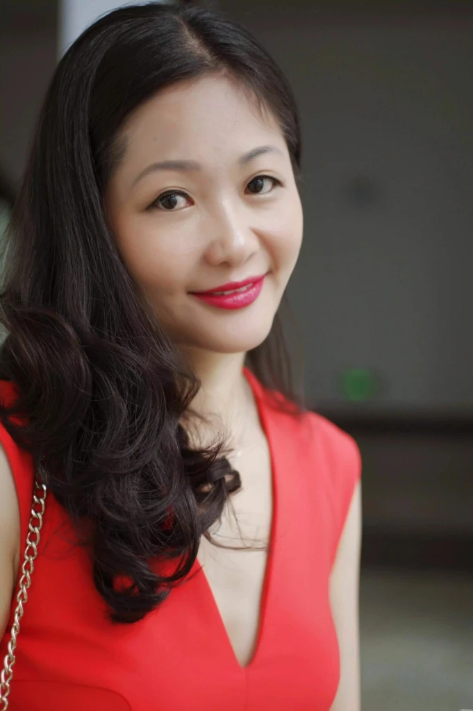 Yuliia Profile image 1