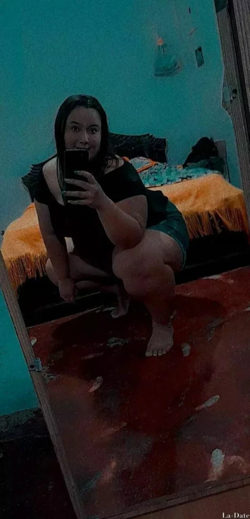 Linda Profile image 2