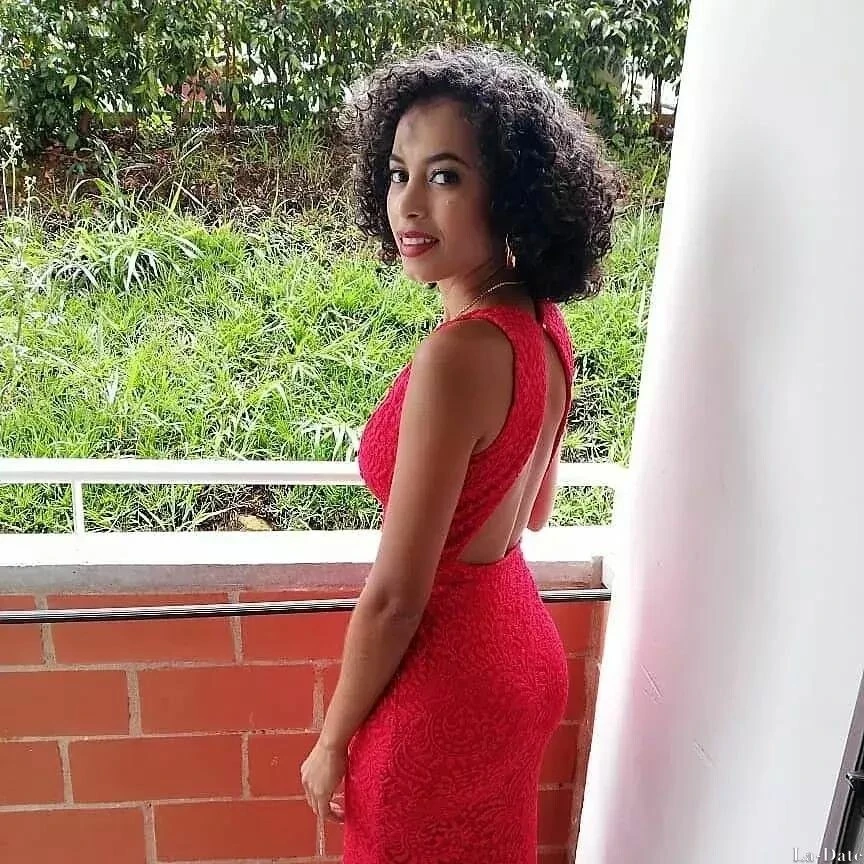 Dennis Profile image 1