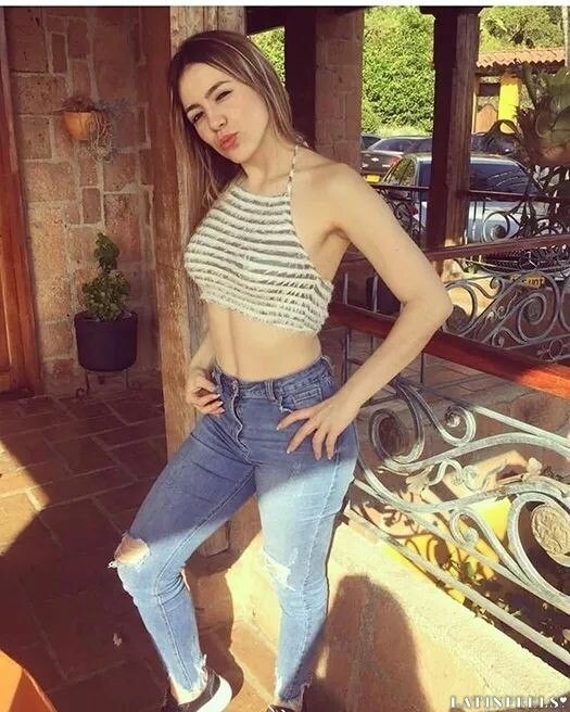 Franci Profile image 6