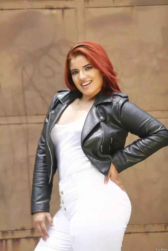 Josefina Profile image 6