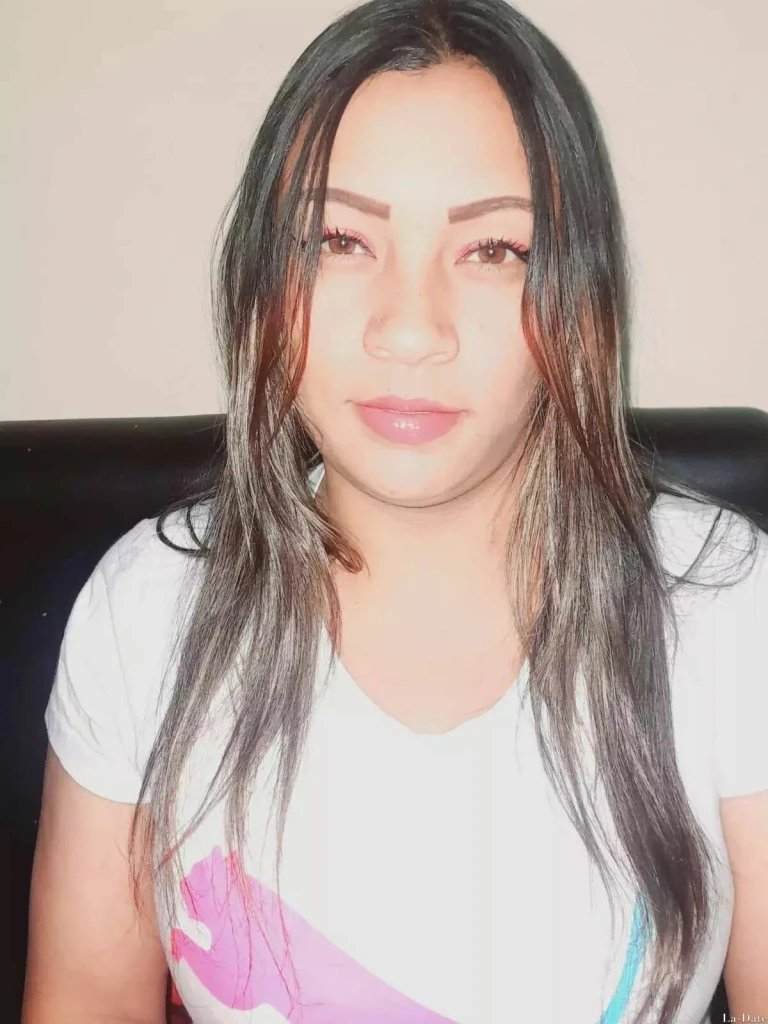 Maria Fernanda Profile image 1