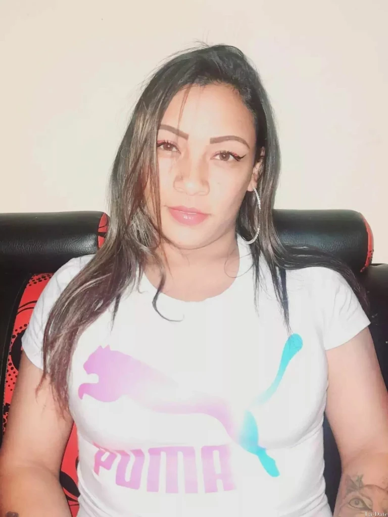 Maria Fernanda Profile image 4