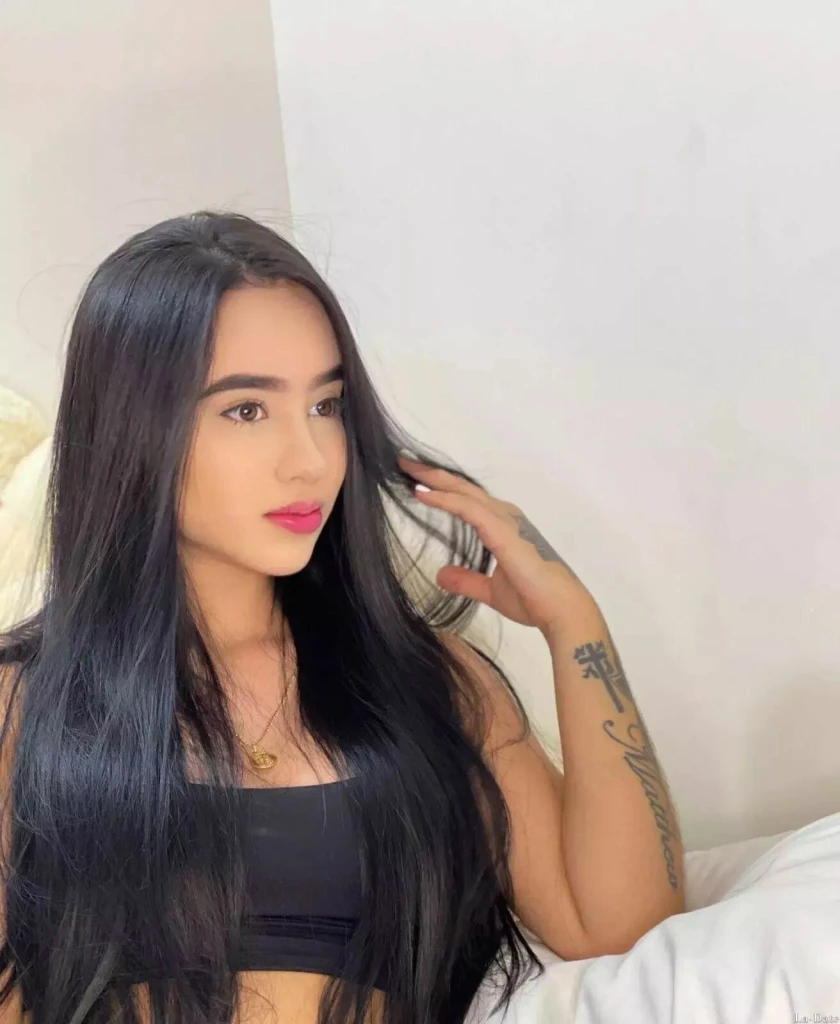 Gina Profile image 4