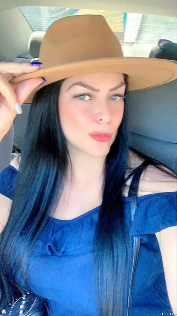 Paola Profile image 1