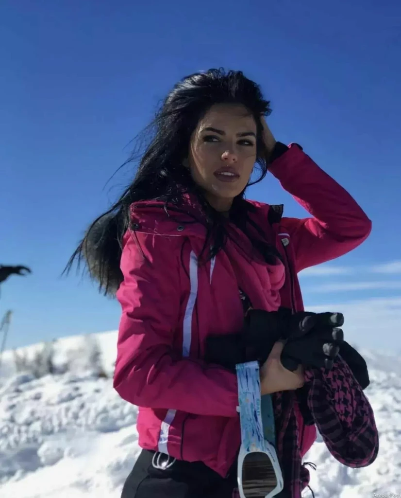 Danira Profile image 5