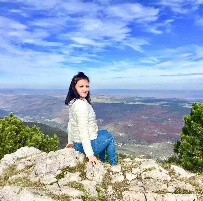 Olga Profile image 4