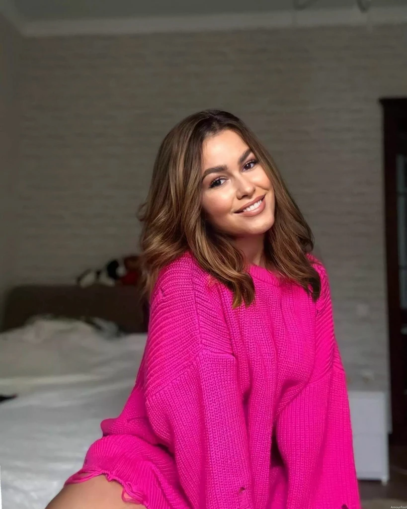 Oksana Profile image 5