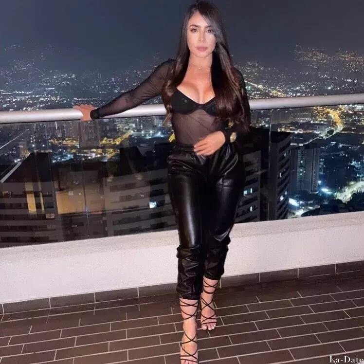 Camila Profile image 4