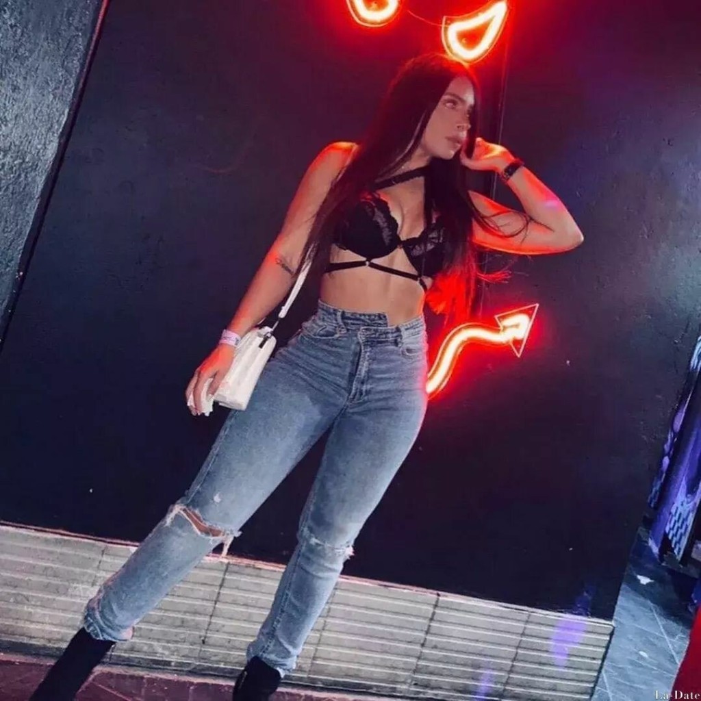 Camila Profile image 6