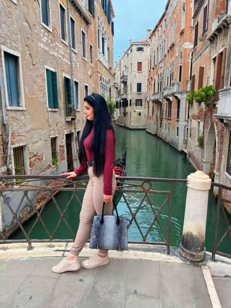 Maria Profile image 3